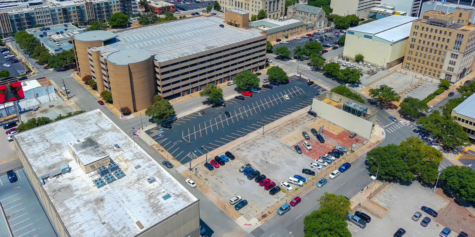 1011 Taylor Street Parking Lot in Aerial view